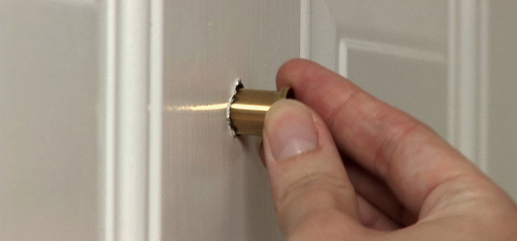 peephole door repair in Oviedo